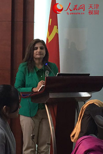巴基斯坦驻华参赞阿尔法女士发表演讲